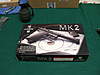 e finalmente.......nella sua sobria confezione la.... MKII...whaooowwww