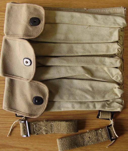 portacaricatori ventrale thompson front, impossibile stabilire se USA ww2 o del Batt.San Marco post 1945