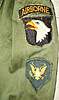 paratrooper over coat 1944 mod.particolare patch della 101 Div. Aviotrasportata